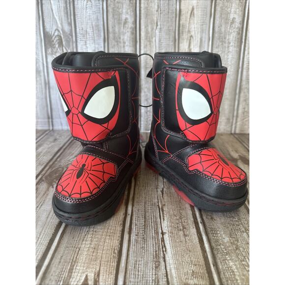 Marvel Spiderman Light-up Insulated Mid-Calf slip-on Winter Boots Boys size‎ 6 - Picture 1 of 6